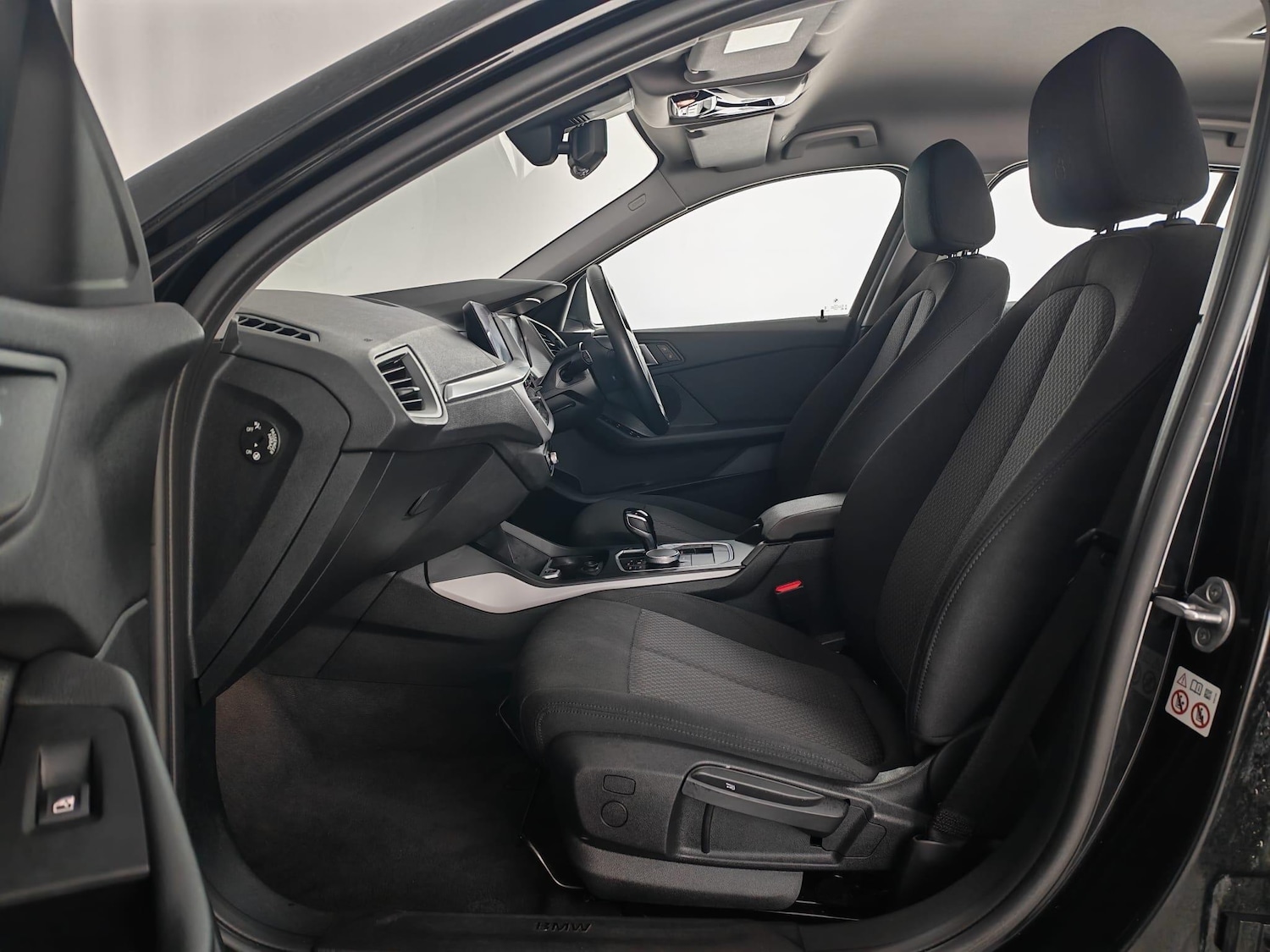 Used BMW 1 Series 2024 for sale - 76399087: Photo 11