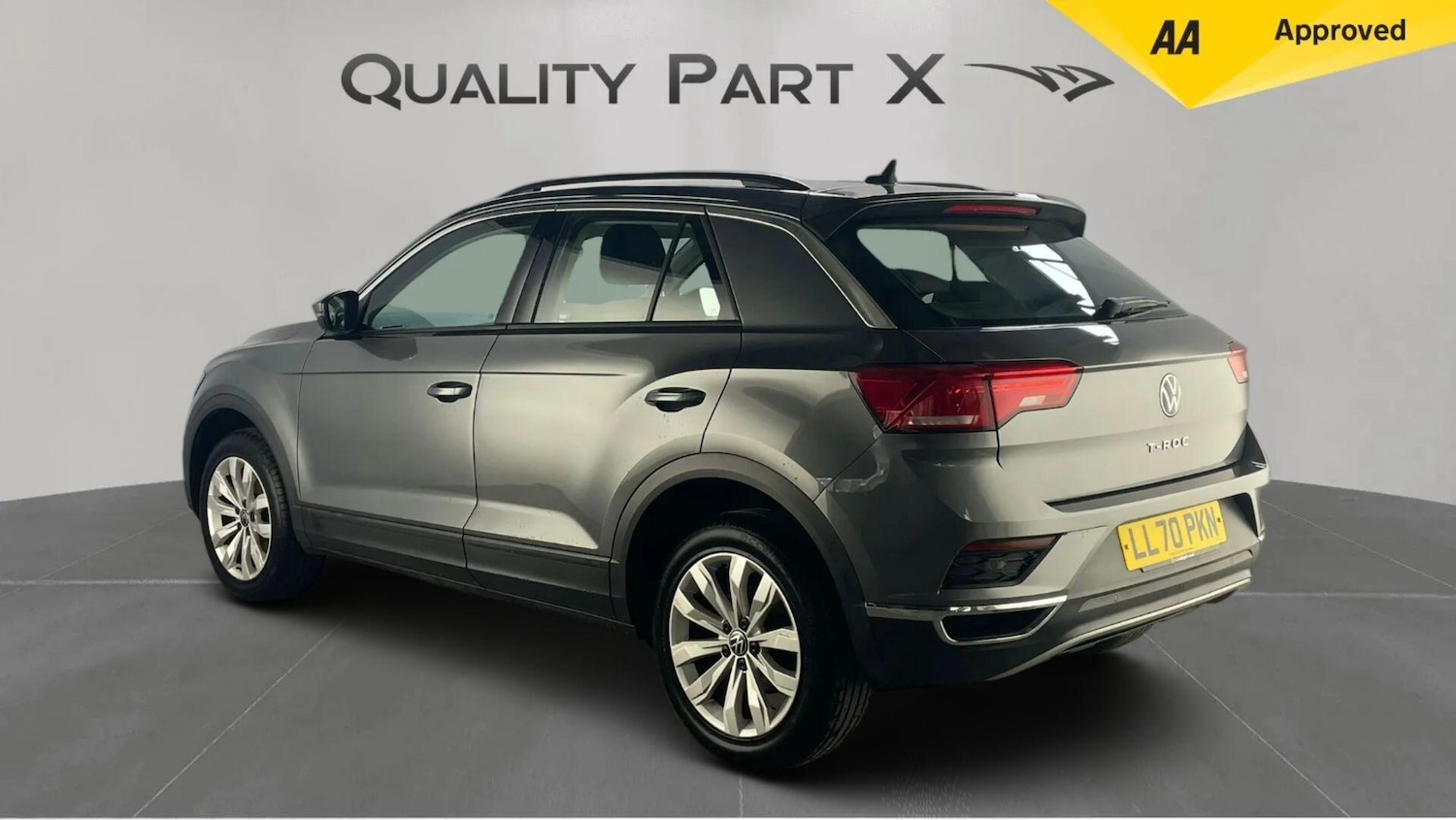 Used Volkswagen T-Roc 2020 for sale - 76137474: Photo 5
