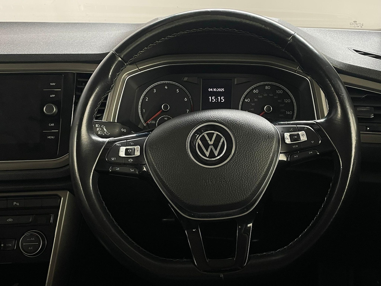 Used Volkswagen T-Roc 2020 for sale - 76137474: Photo 9