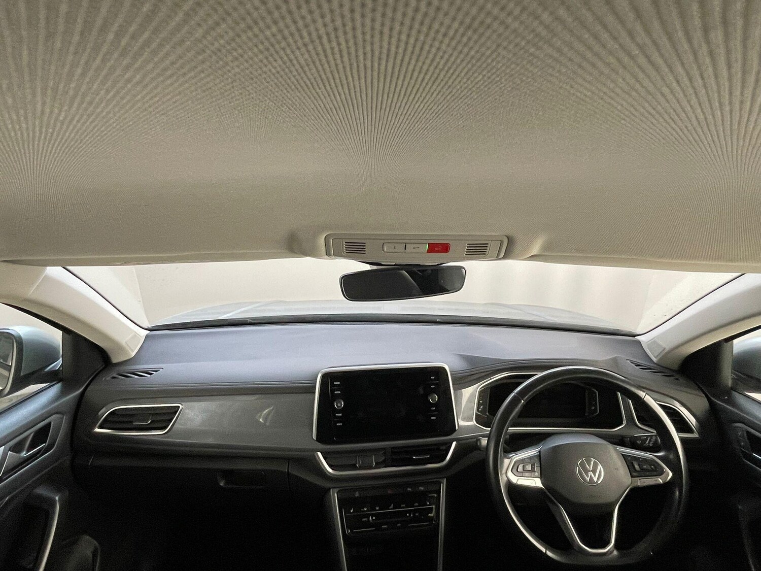 Used Volkswagen T-Roc 2022 for sale - 76085230: Photo 10