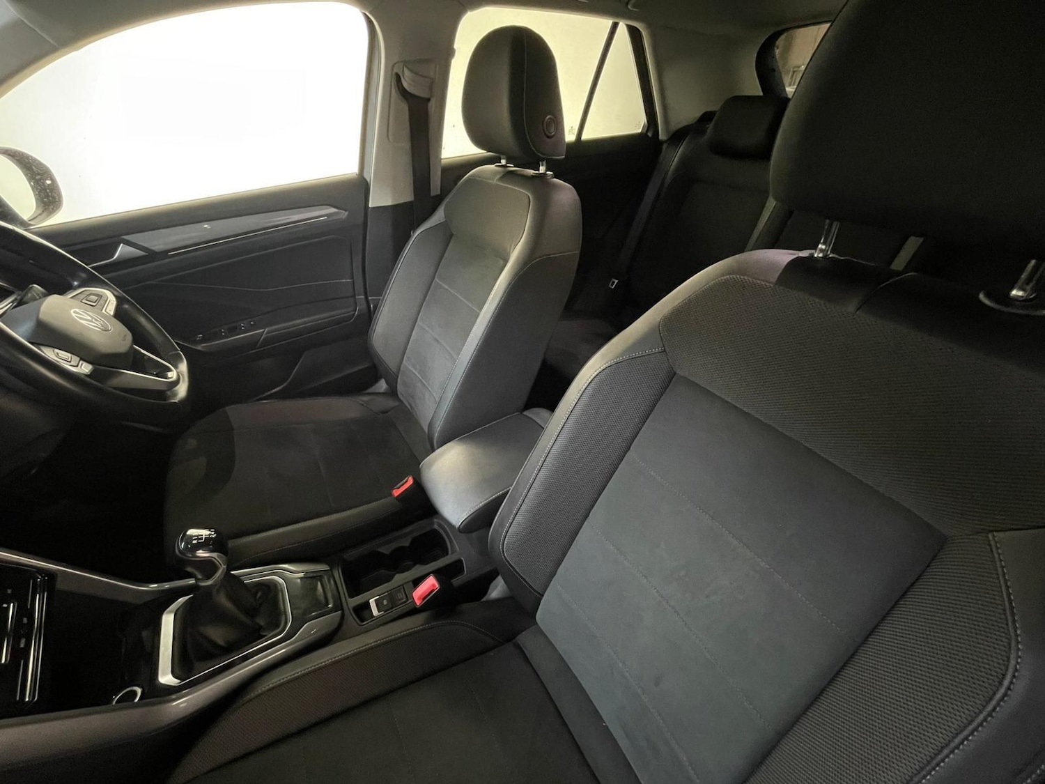 Used Volkswagen T-Roc 2022 for sale - 76085230: Photo 14
