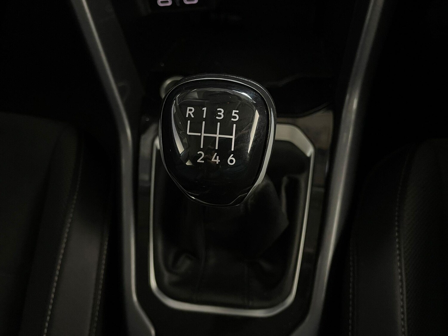 Used Volkswagen T-Roc 2022 for sale - 76085230: Photo 23