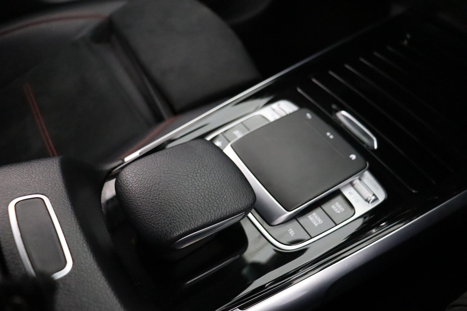 Used Mercedes-Benz GLB 2020 for sale - 77029980: Photo 18