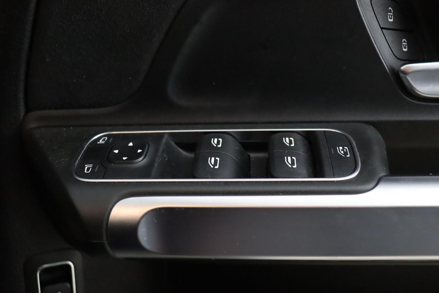 Used Mercedes-Benz GLB 2020 for sale - 77029980: Photo 22