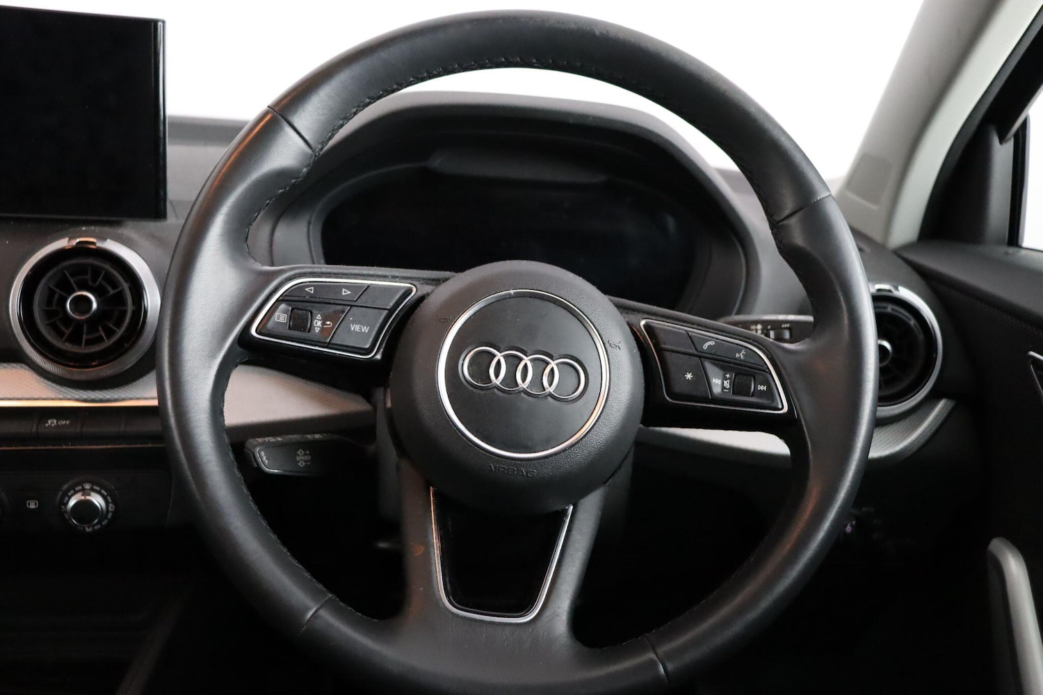 Used Audi Q2 for sale - 77484619: Photo 9