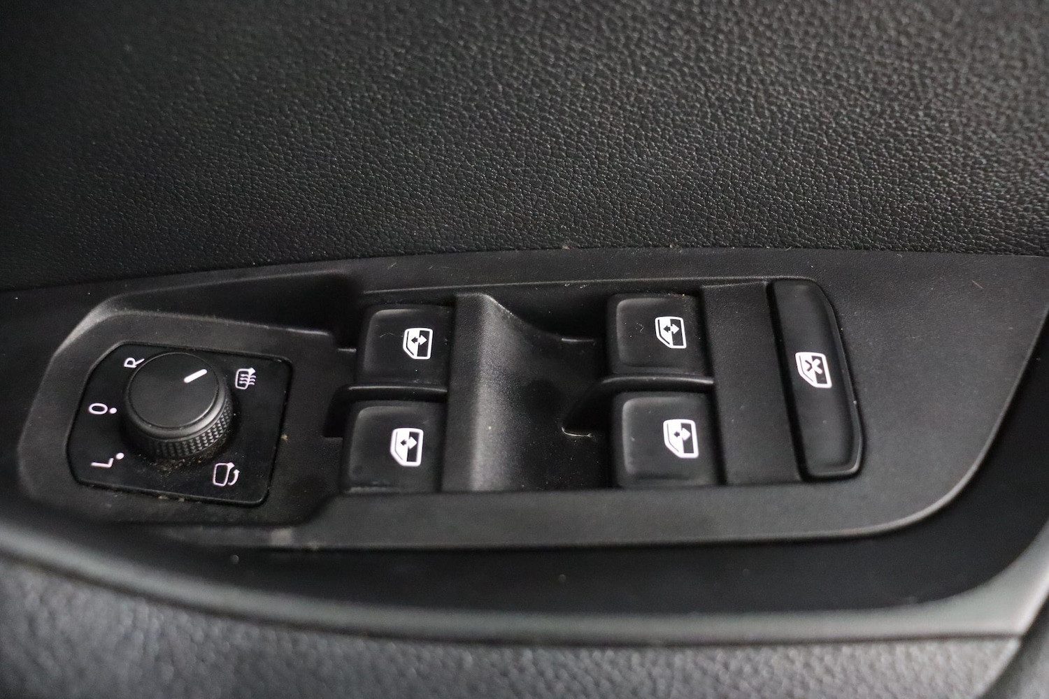 Used Skoda Karoq 2020 for sale - 76584699: Photo 18