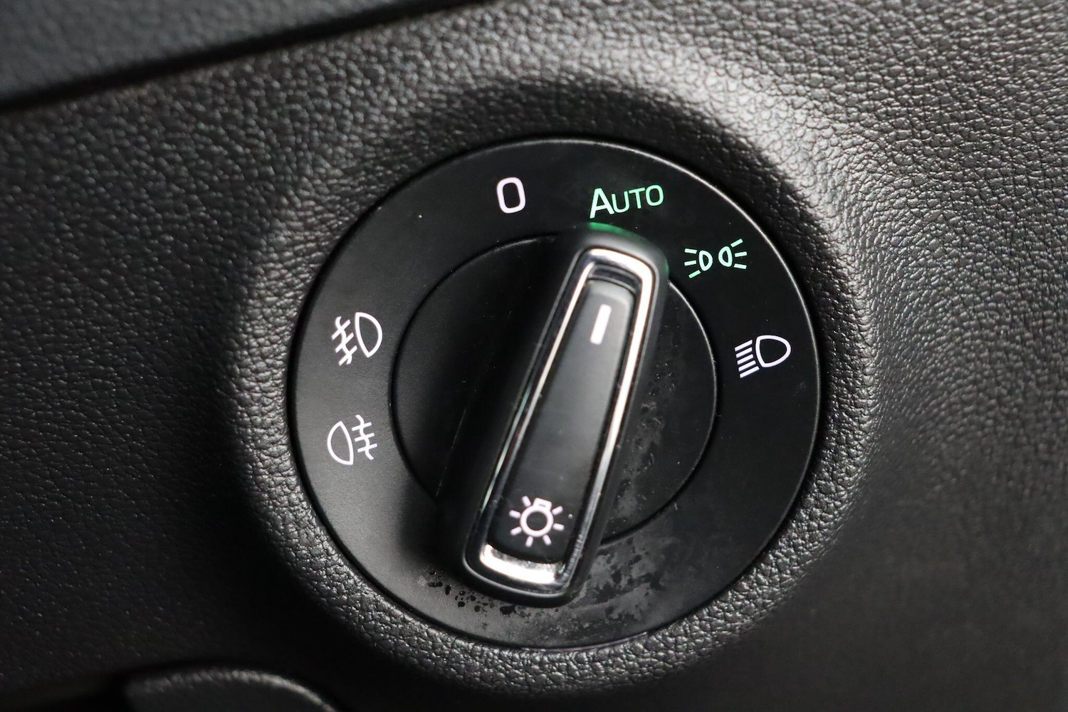 Used Skoda Karoq 2020 for sale - 76584699: Photo 19