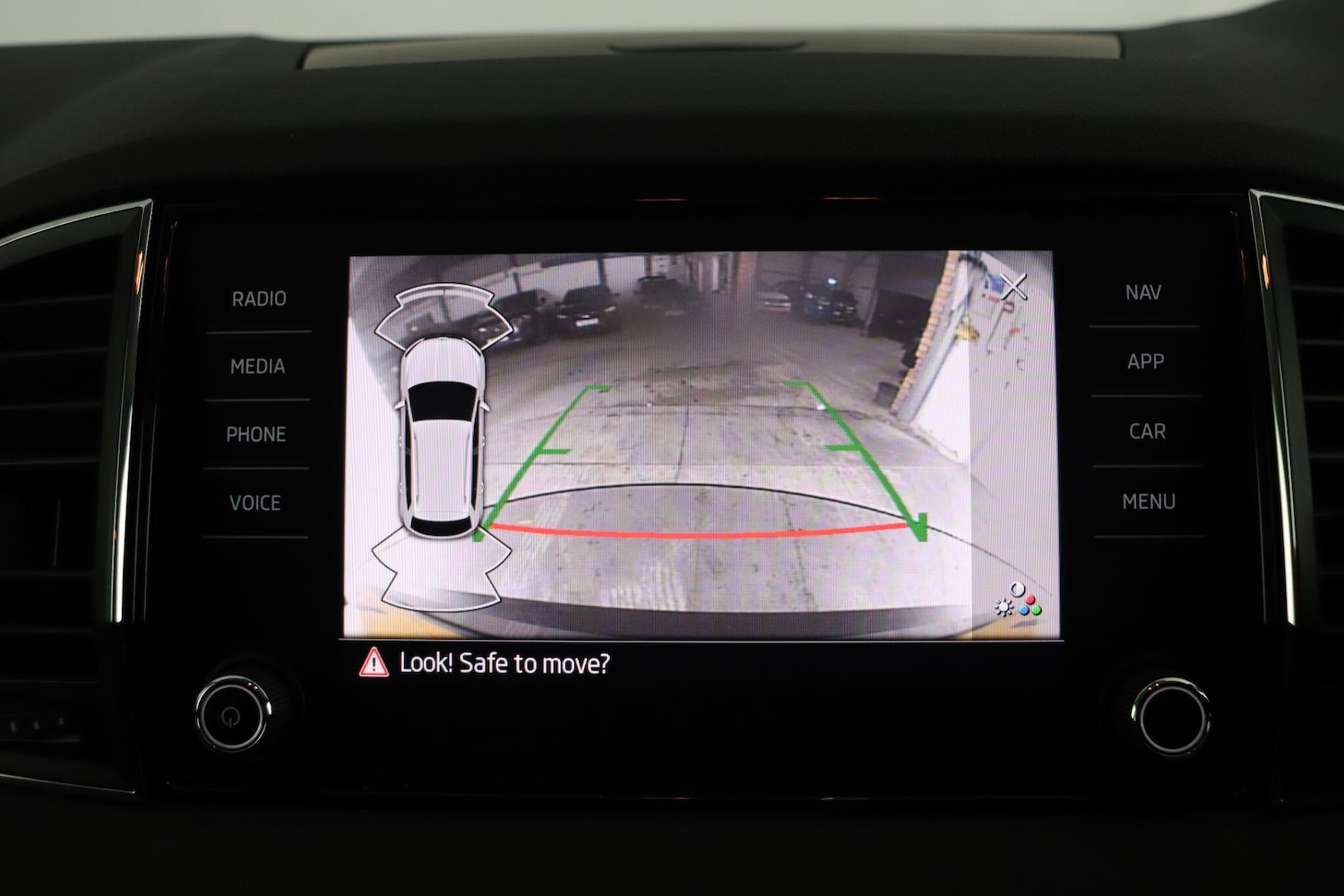 Used Skoda Karoq 2020 for sale - 76584699: Photo 46