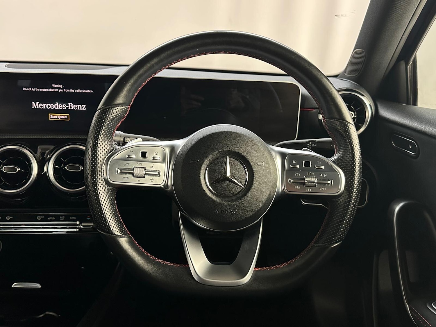 Used Mercedes-Benz A-Class 2019 for sale - 75769010: Photo 9