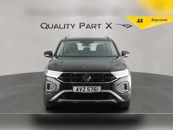 Used Volkswagen T-Roc 2023 for sale - 79007382: Photo
