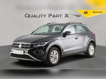 Used Volkswagen T-Roc 2023 for sale - 79007382: Photo