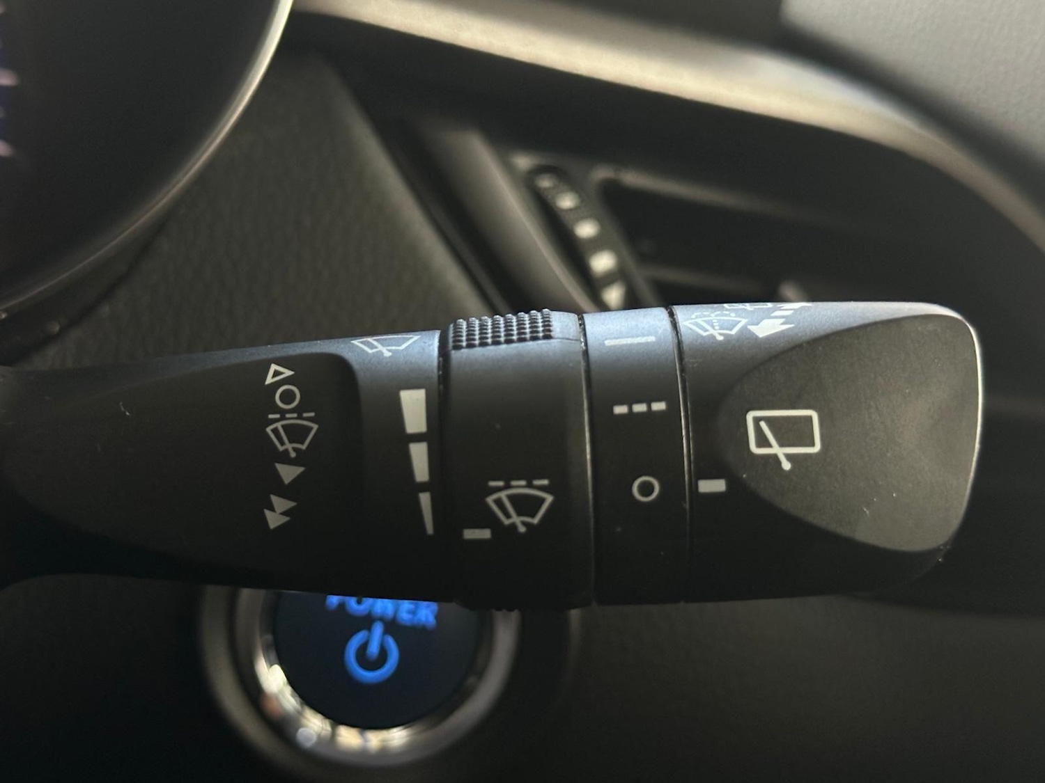 Used Toyota C-HR 2023 for sale - 76108787: Photo 19