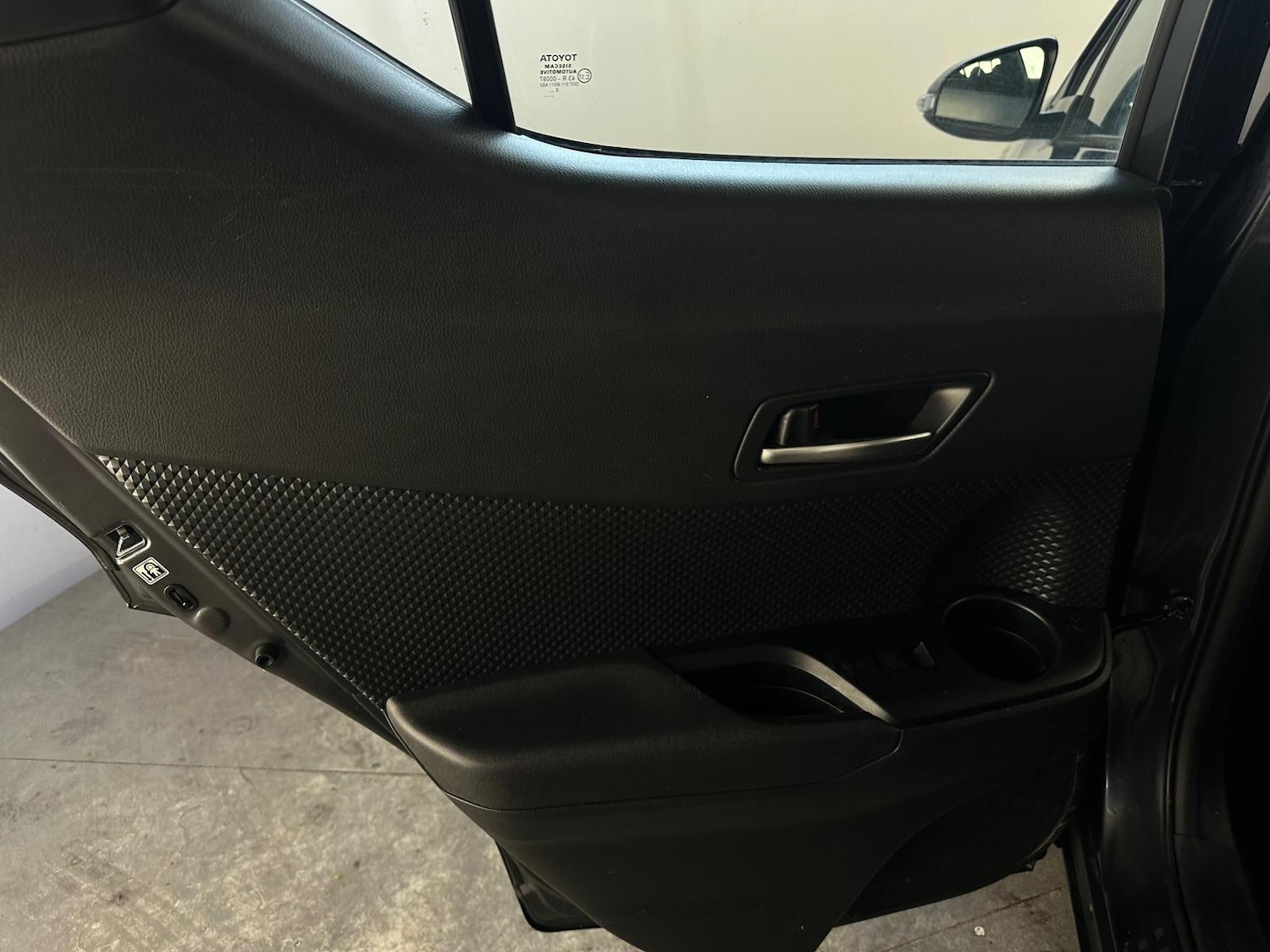 Used Toyota C-HR 2023 for sale - 76108787: Photo 27