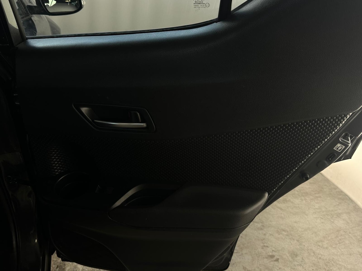 Used Toyota C-HR 2023 for sale - 76108787: Photo 30