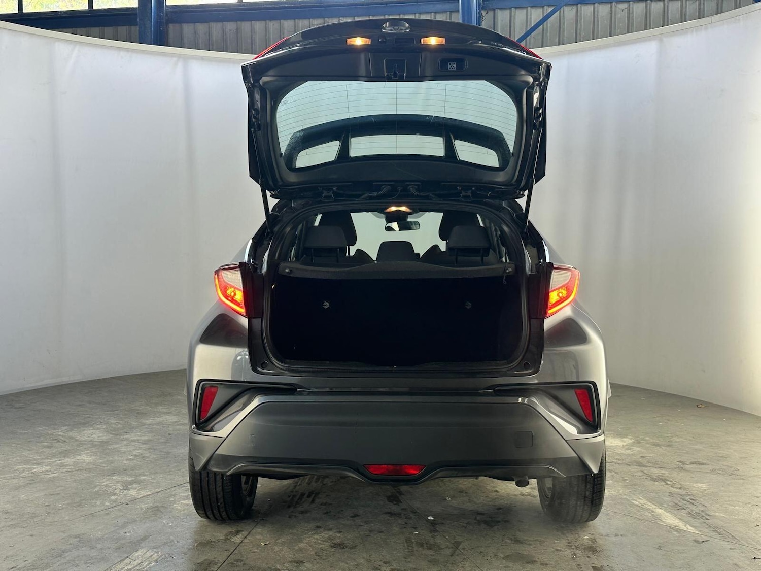 Used Toyota C-HR 2023 for sale - 76108787: Photo 33