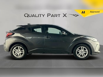 Used Toyota C-HR 2023 for sale - 76108787: Photo 3