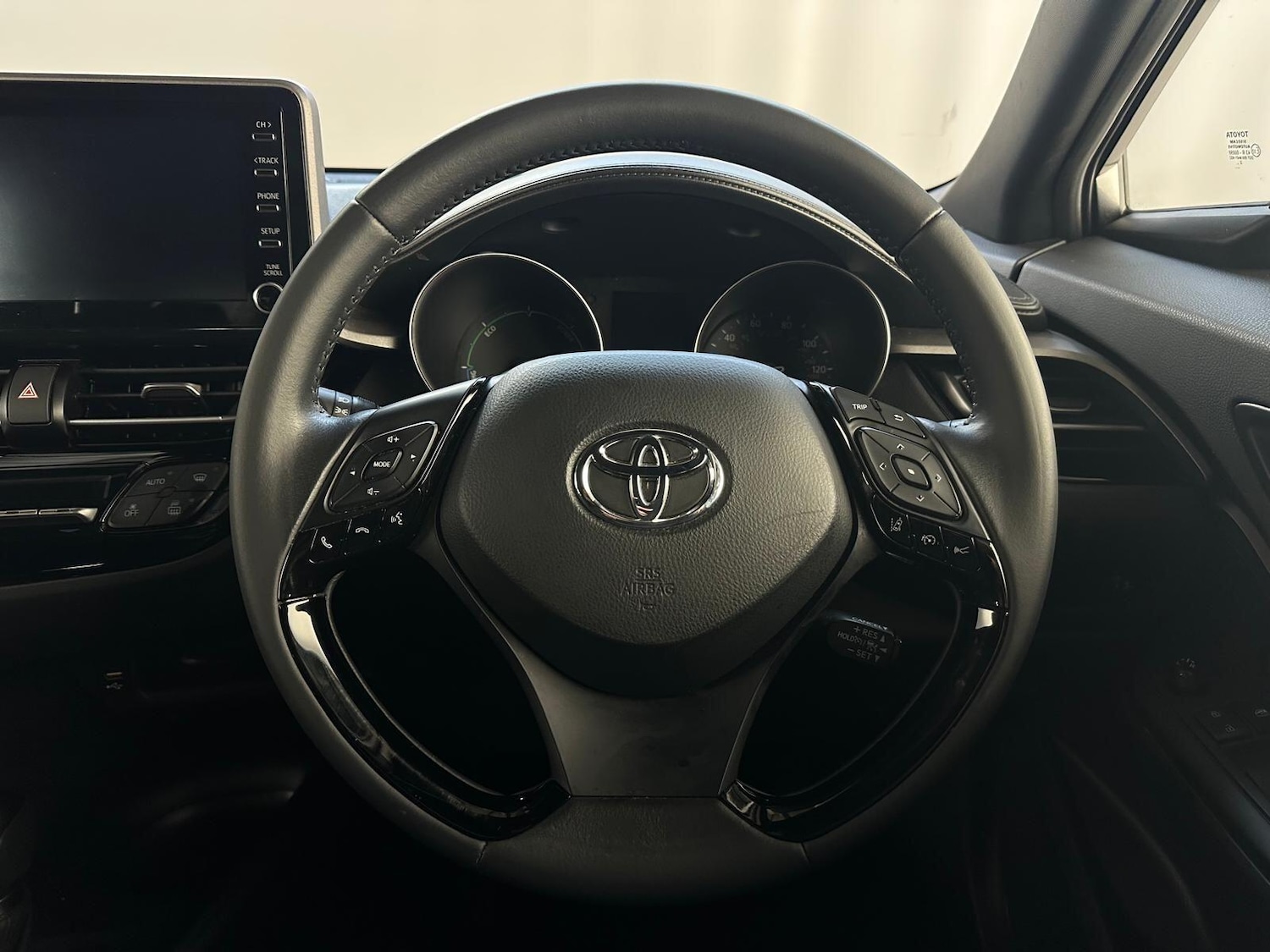 Used Toyota C-HR 2023 for sale - 76108787: Photo 6
