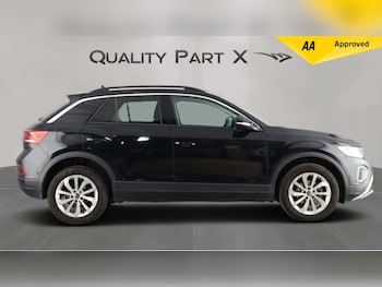Used Volkswagen T-Roc 2025 for sale - 79216735: Photo