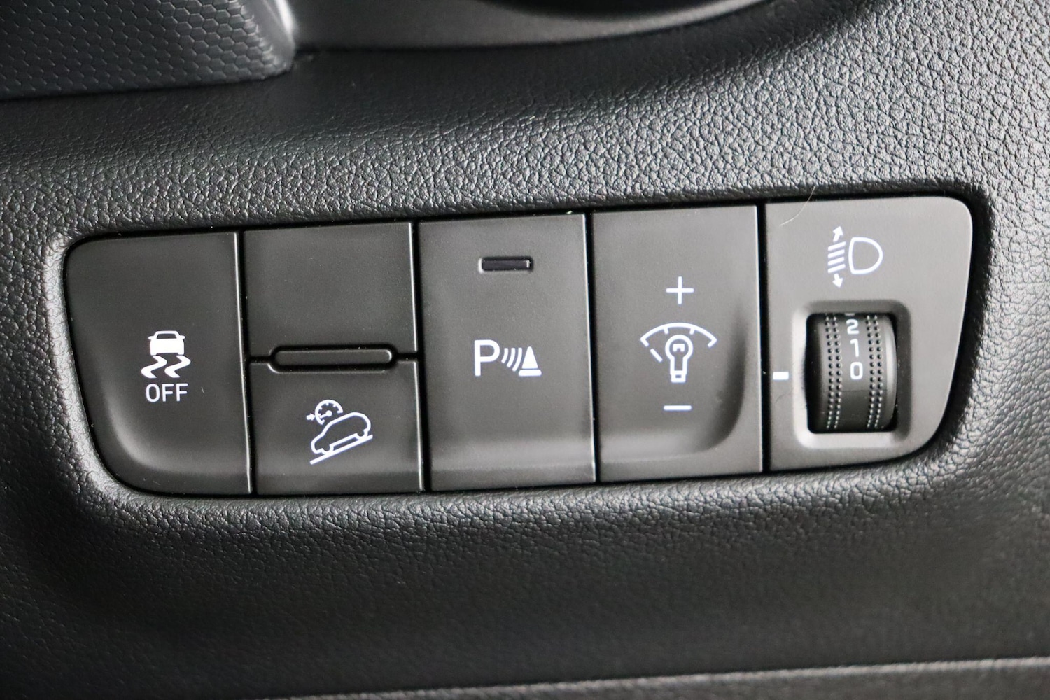 Used Hyundai KONA 2021 for sale - 77411188: Photo 17