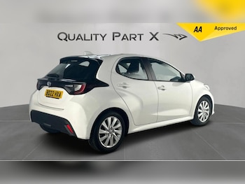 Used Toyota Yaris 2022 for sale - 75905457: Photo