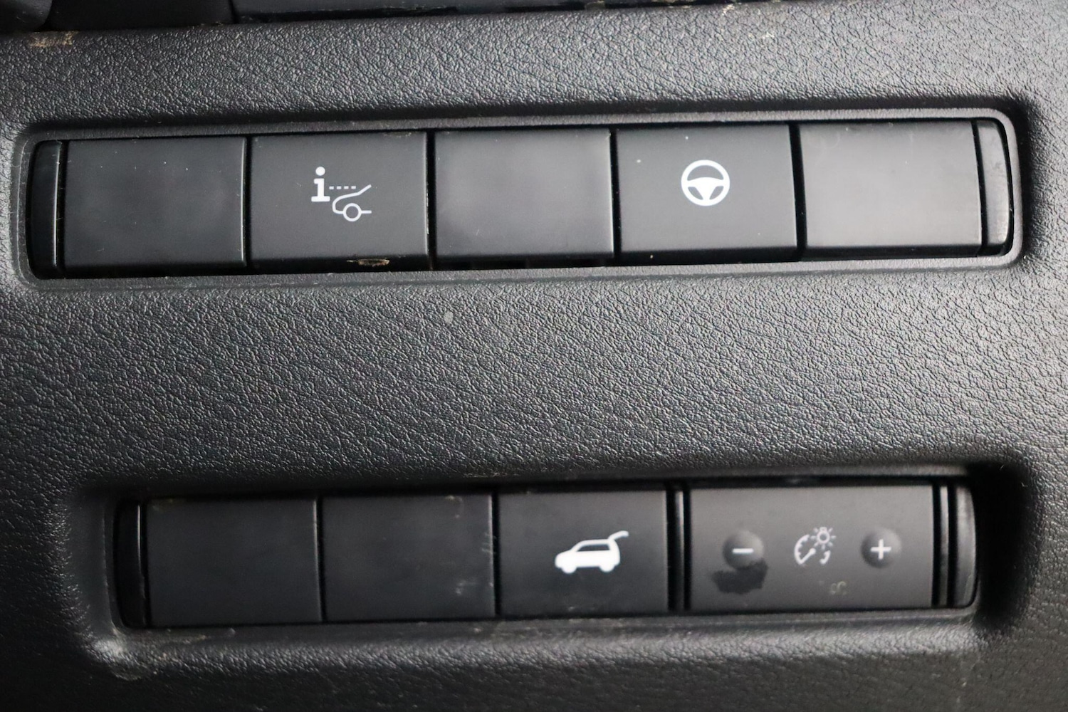 Used Nissan Qashqai 2023 for sale - 76865622: Photo 25