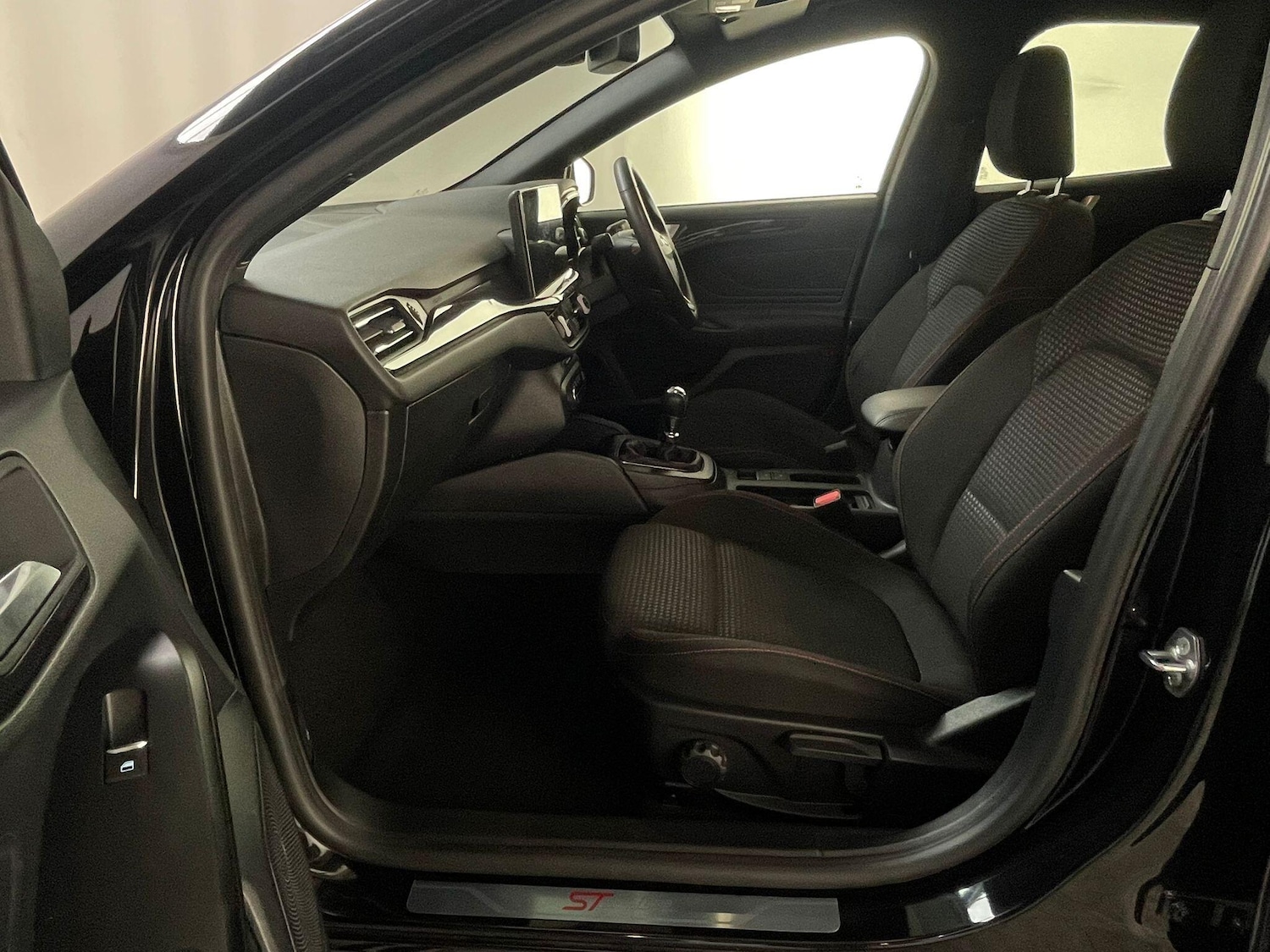 Used Ford Focus 2022 for sale - 76247839: Photo 11