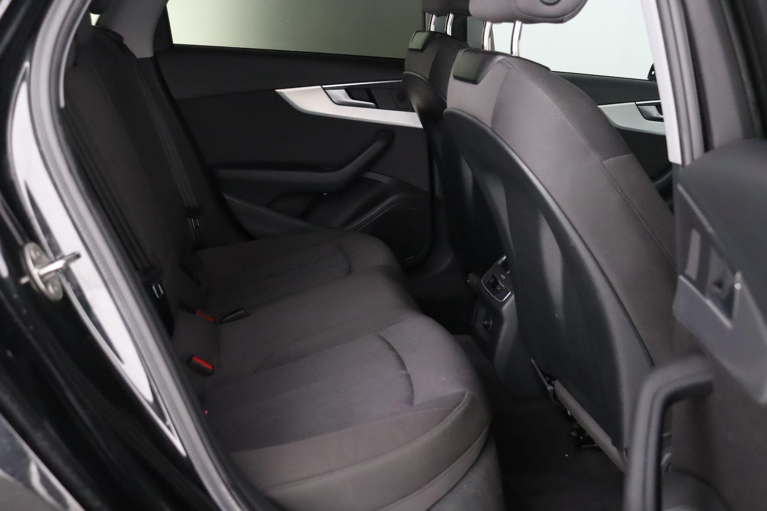 Used Audi A4 Avant for sale - 77484486: Photo 12