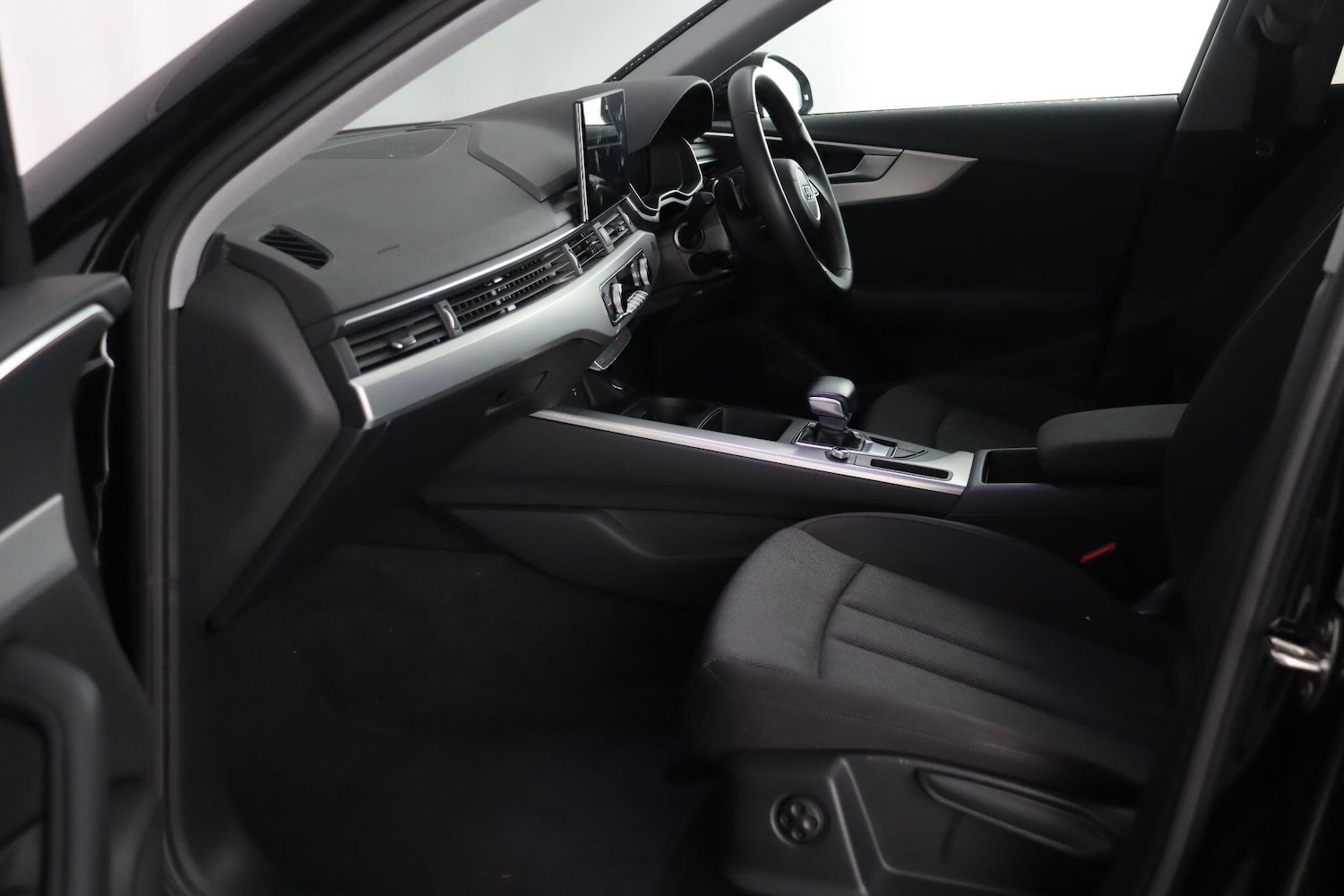 Used Audi A4 Avant for sale - 77484486: Photo 15