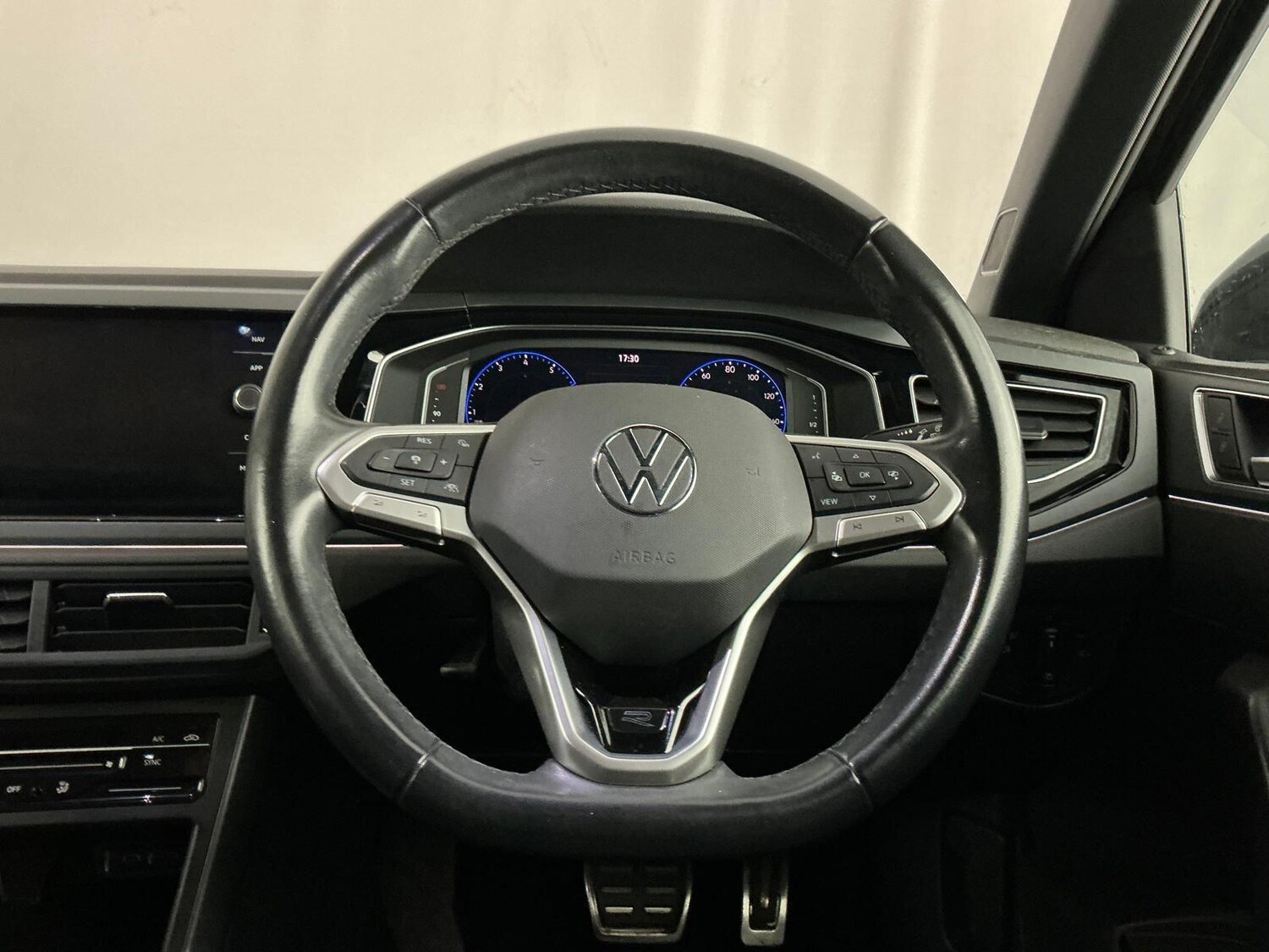 Used Volkswagen Polo 2023 for sale - 76549229: Photo 10