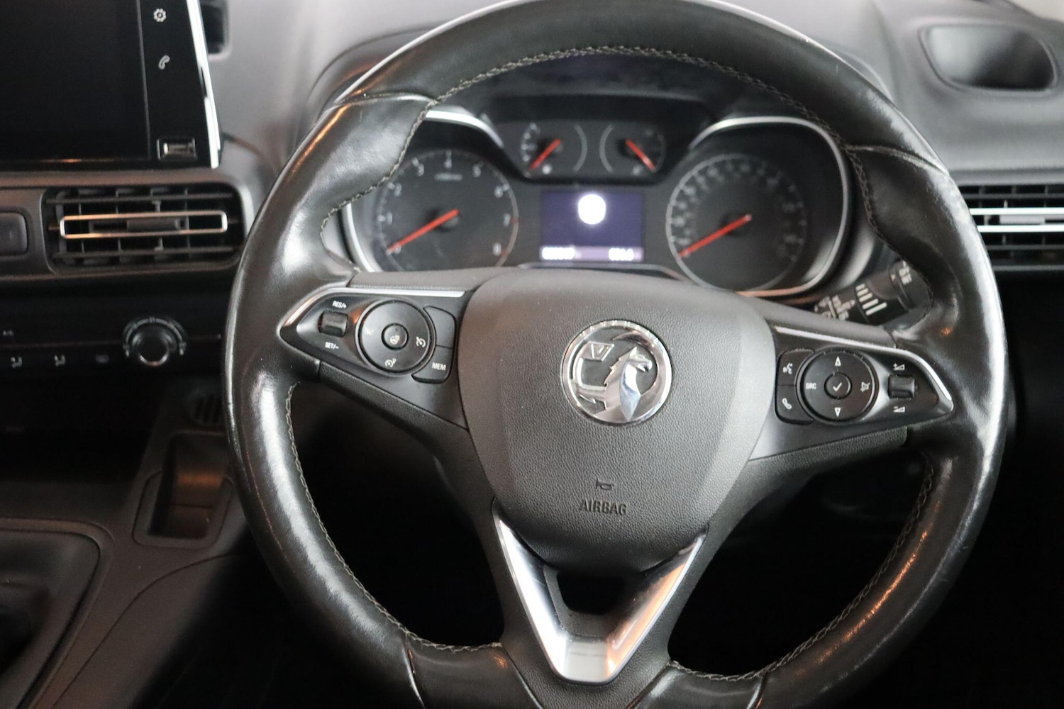 Used Vauxhall Combo Life 2022 for sale - 77131857: Photo 9