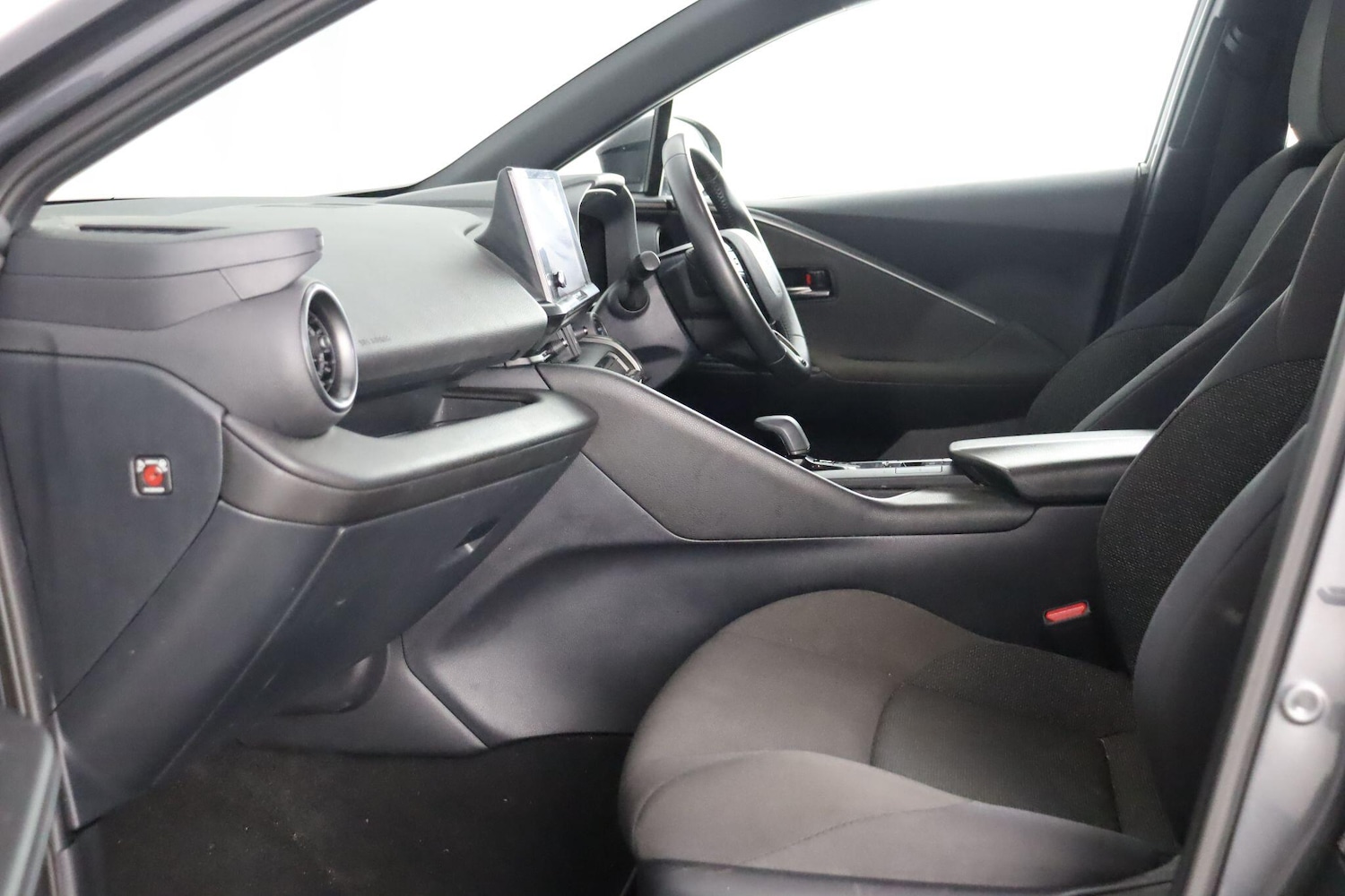 Used Toyota C-HR 2024 for sale - 77131837: Photo 15