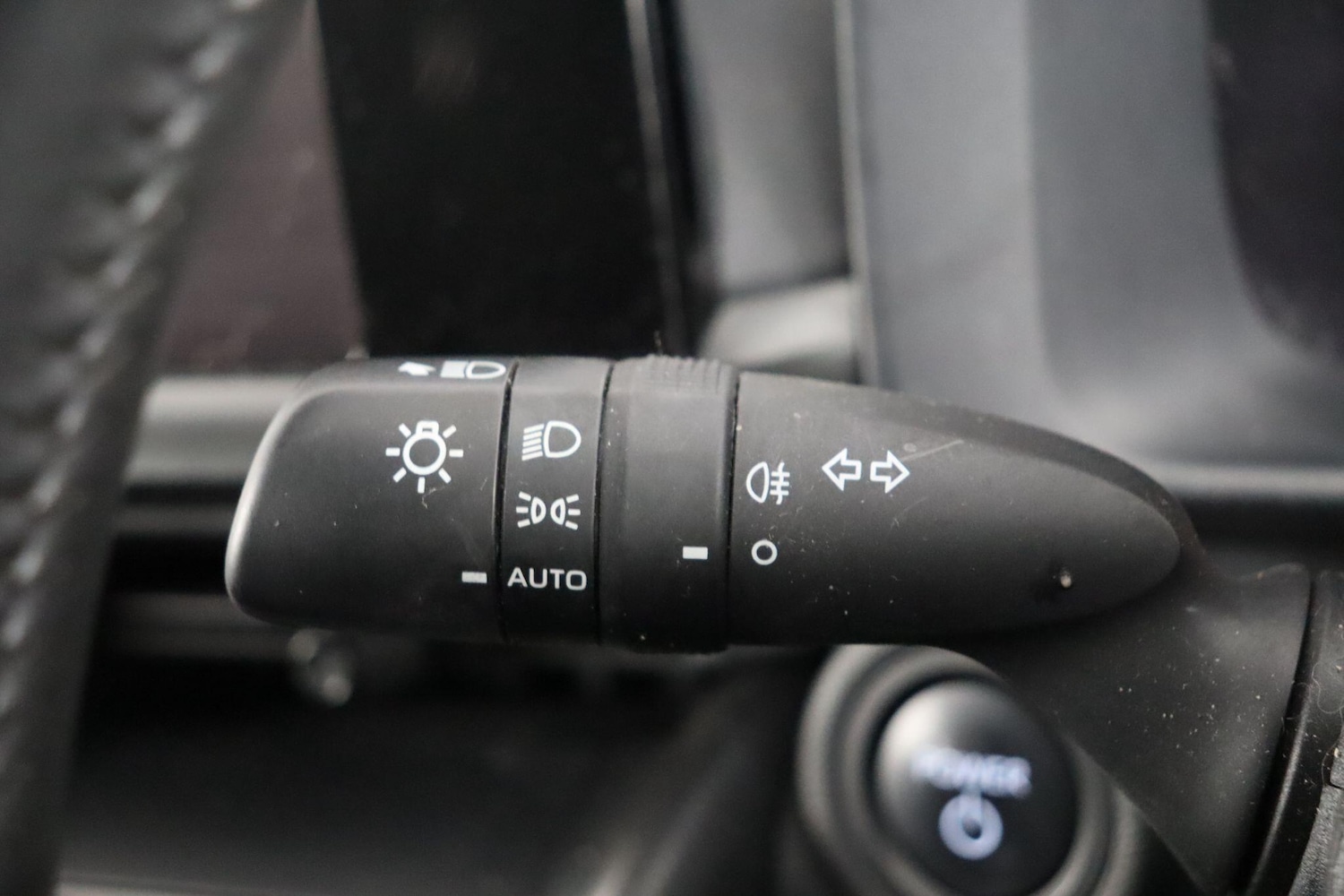 Used Toyota C-HR 2024 for sale - 77131837: Photo 23