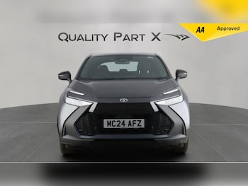 Used Toyota C-HR 2024 for sale - 77131837: Photo