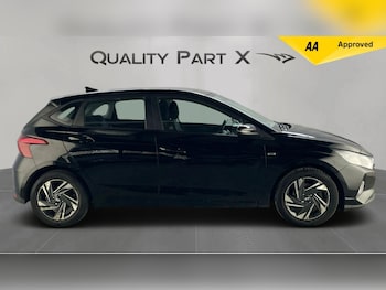 Used Hyundai i20 2022 for sale - 76000757: Photo 2
