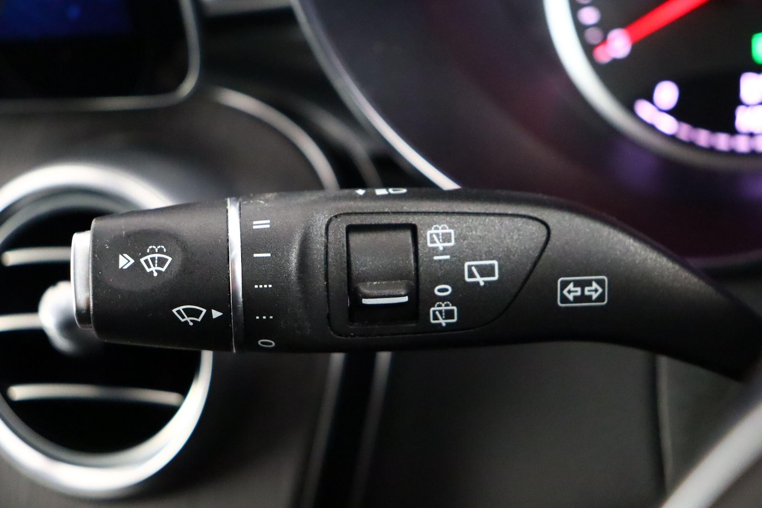 Used Mercedes-Benz GLC 2020 for sale - 77203352: Photo 22