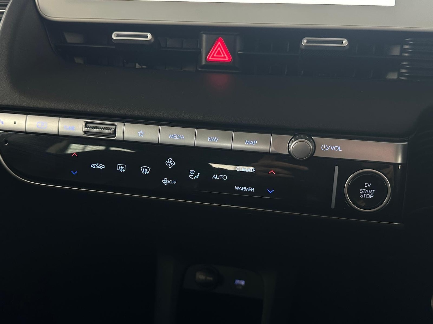Used Hyundai IONIQ 5 2022 for sale - 76200667: Photo 34