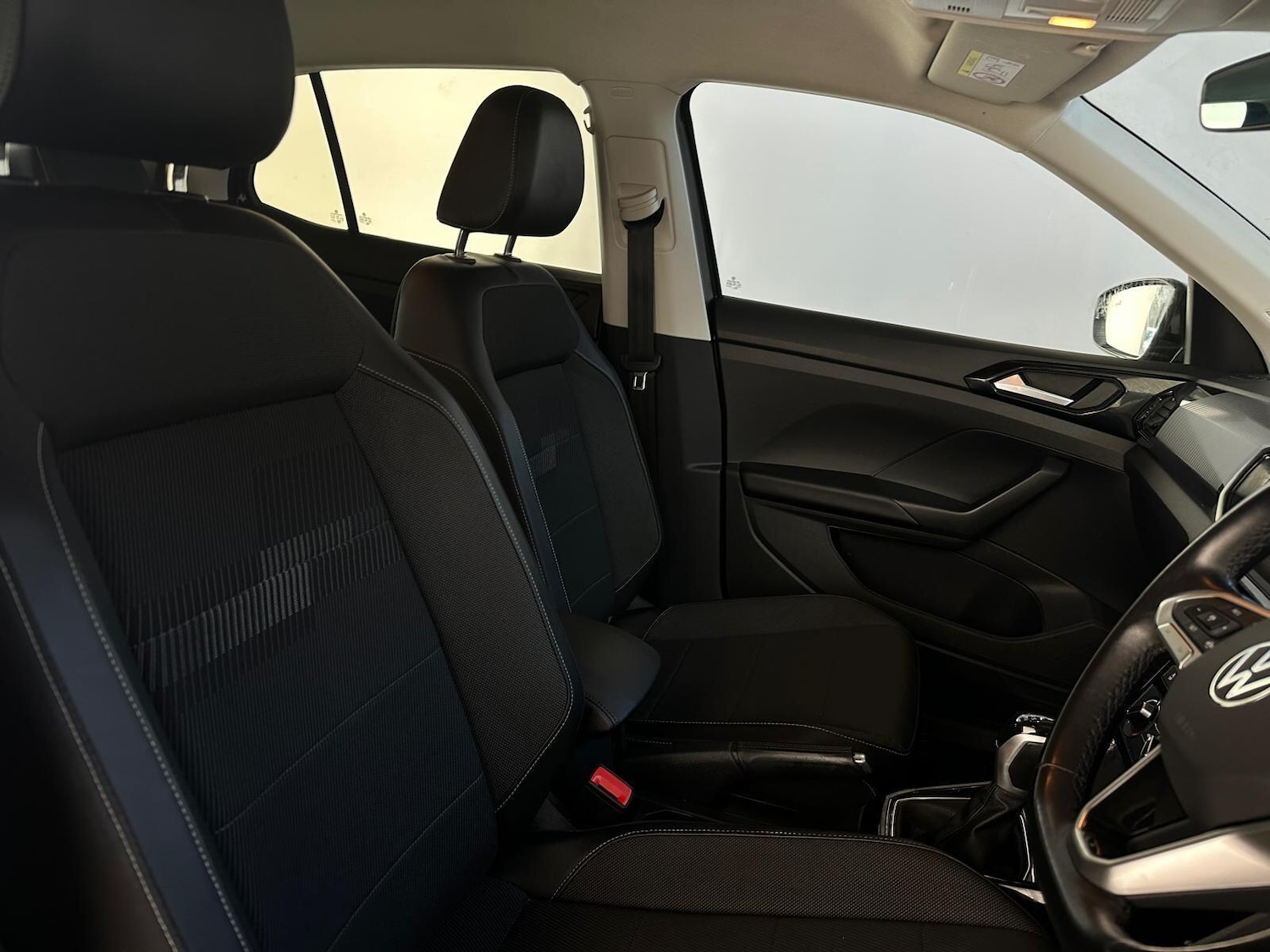 Used Volkswagen T-Cross 2023 for sale - 75578222: Photo 11
