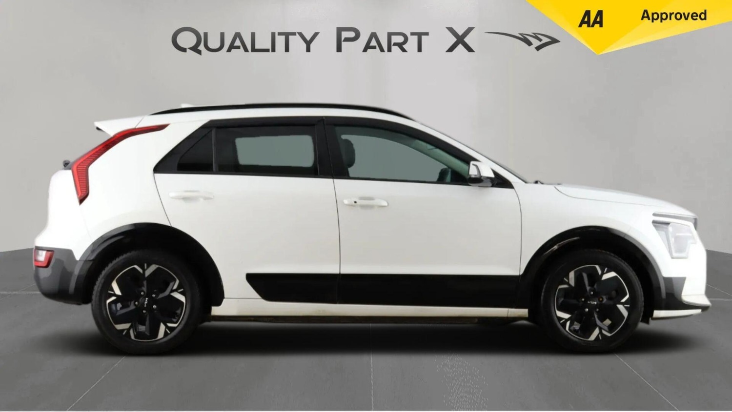 Used Kia Niro 2023 for sale - 77573932: Photo 2