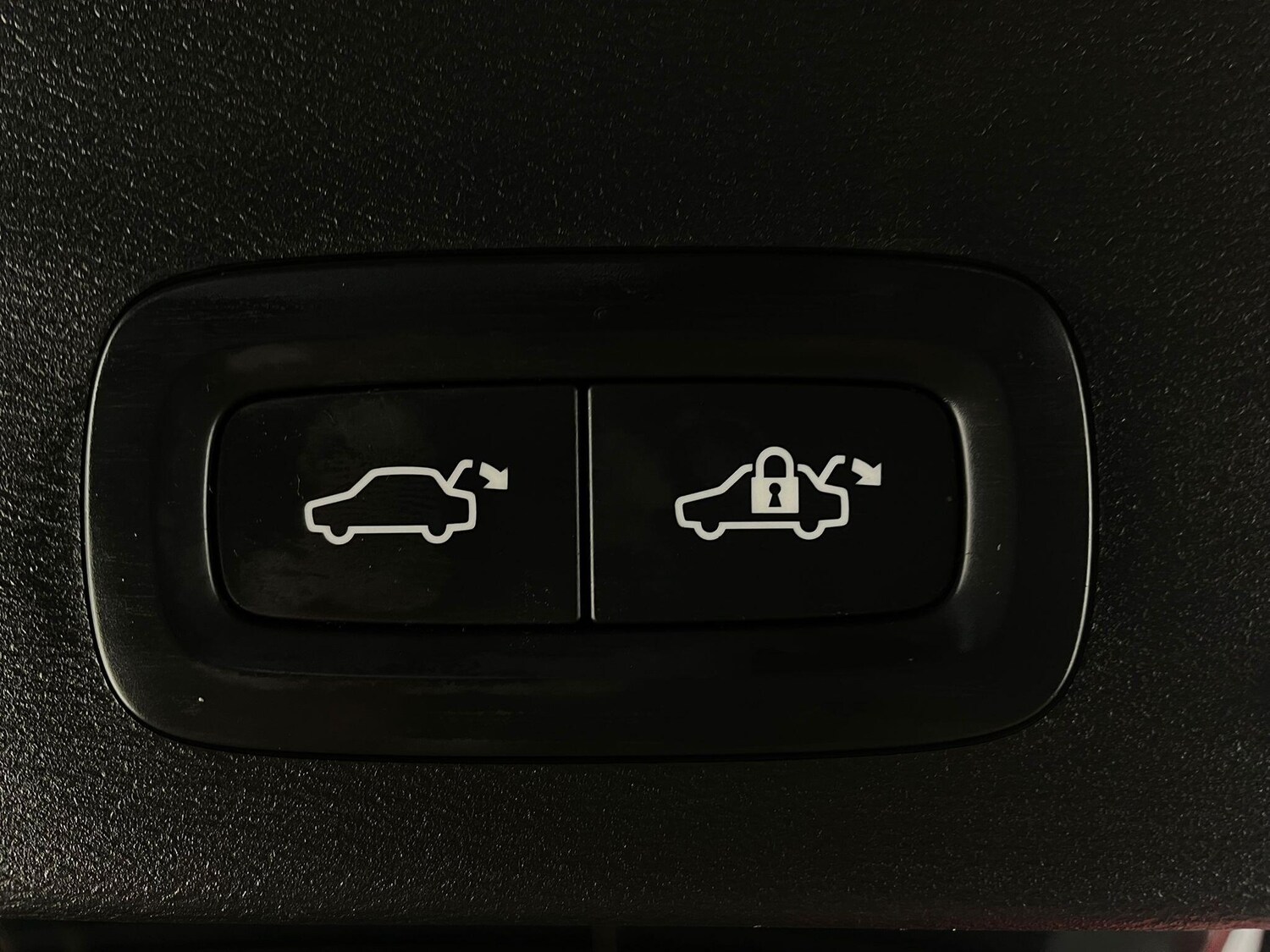 Used Volvo XC40 2021 for sale - 76151529: Photo 24