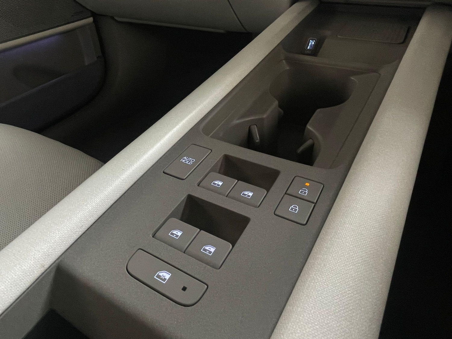 Used Hyundai IONIQ 6 2023 for sale - 76152994: Photo 20