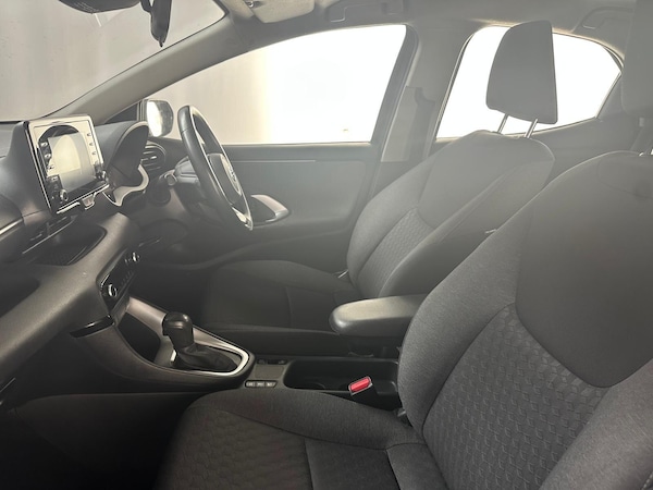 Used Toyota Yaris 2022 for sale - 75139380: Photo 12
