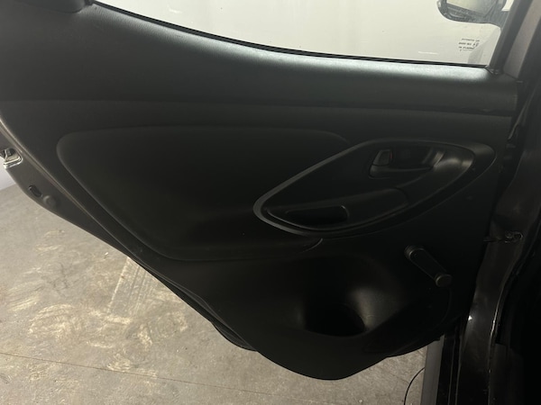 Used Toyota Yaris 2022 for sale - 75139380: Photo 30