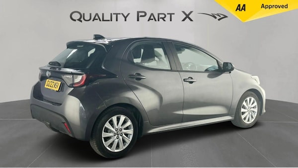 Used Toyota Yaris 2022 for sale - 75139380: Photo 3