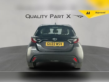 Used Toyota Yaris 2022 for sale - 75139380: Photo