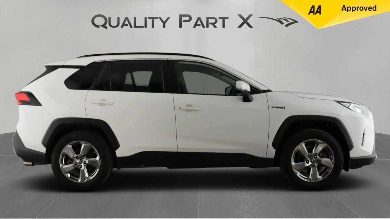 Used Toyota RAV4 2021 for sale - 76573358: Photo 2