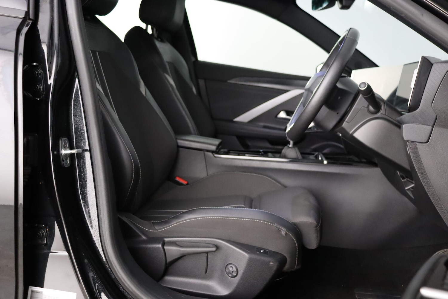 Used Vauxhall Astra 2024 for sale - 76953325: Photo 13