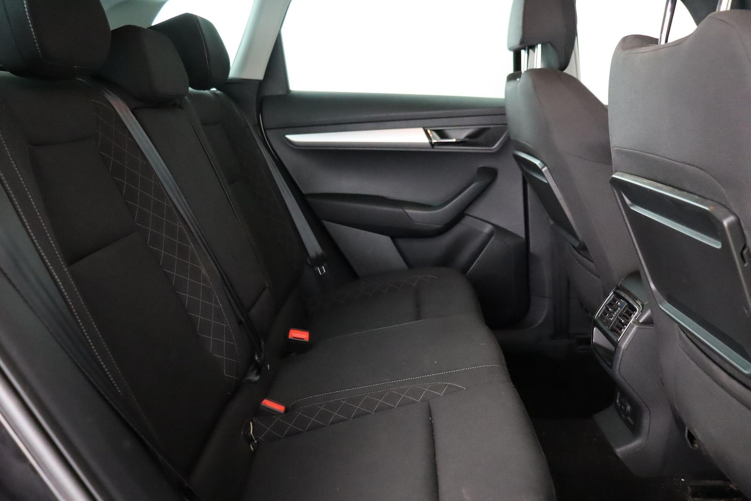 Used Skoda Karoq 2021 for sale - 77424669: Photo 12