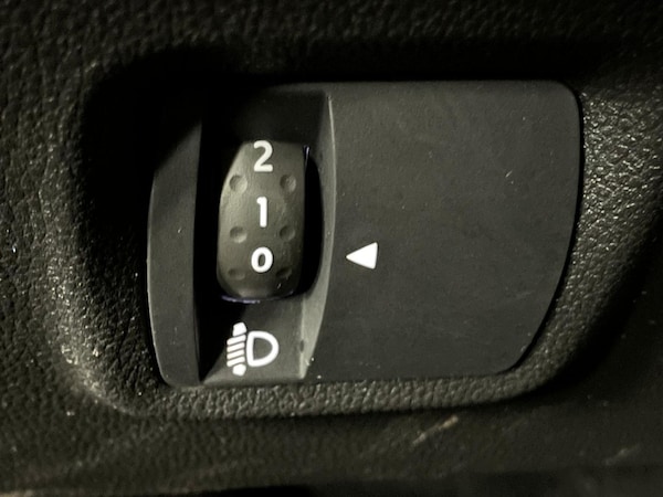 Used Dacia Sandero 2023 for sale - 76083846: Photo 31