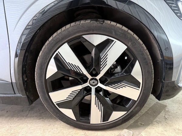 Used Renault Megane E Tech 2024 for sale - 74921595: Photo 28