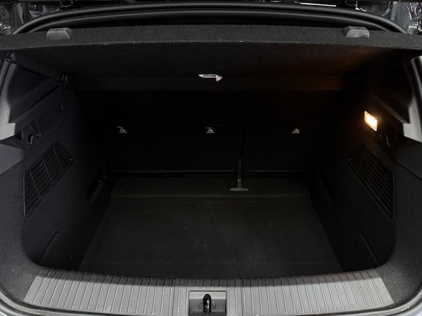 Used Renault Megane E Tech 2024 for sale - 74921595: Photo 35